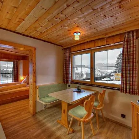 Ferien-schloessle Michaela 아파트